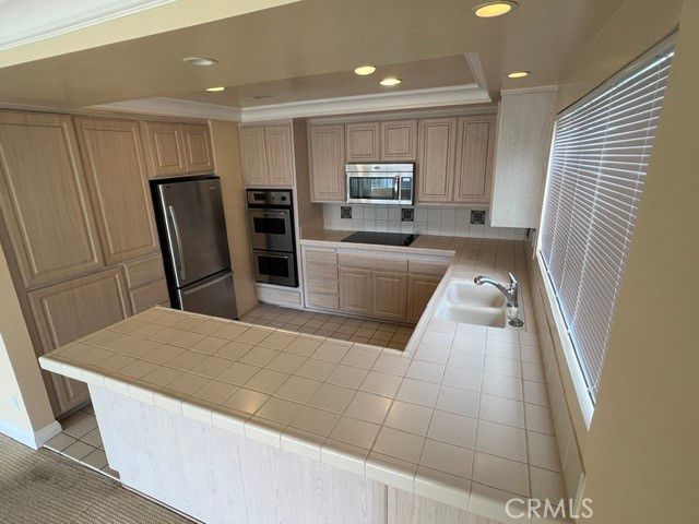 32709 Seagate Dr. 207, Rancho Palos Verdes, CA 90275