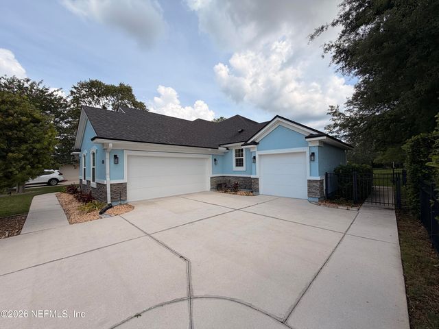 2008 WEDGE Court, Green Cove Springs, FL 32043