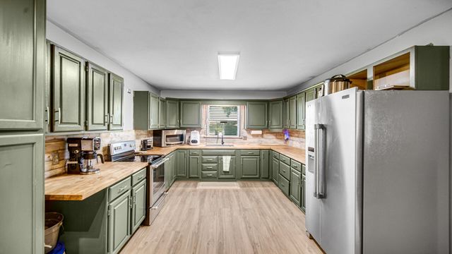147 E 50 S, Valparaiso, IN 46383