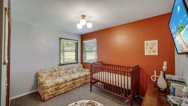 147 E 50 S, Valparaiso, IN 46383