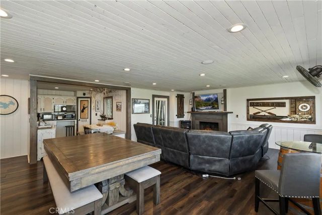 533 sunderland, Lake Arrowhead, CA 92352