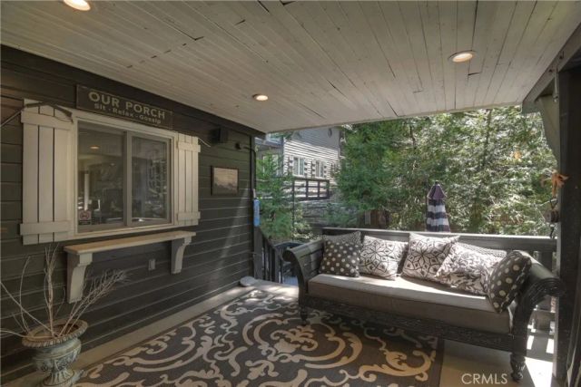 533 sunderland, Lake Arrowhead, CA 92352