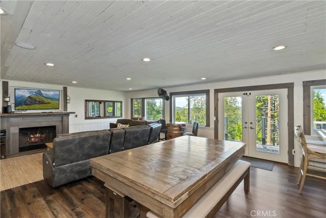 533 sunderland, Lake Arrowhead, CA 92352