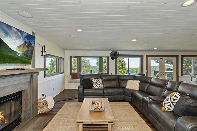 533 sunderland, Lake Arrowhead, CA 92352