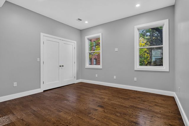 7 Langford Park 2, Boston, MA 02119