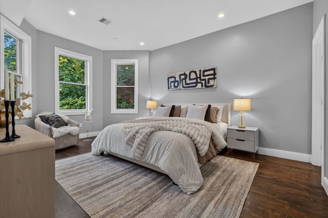 7 Langford Park 2, Boston, MA 02119