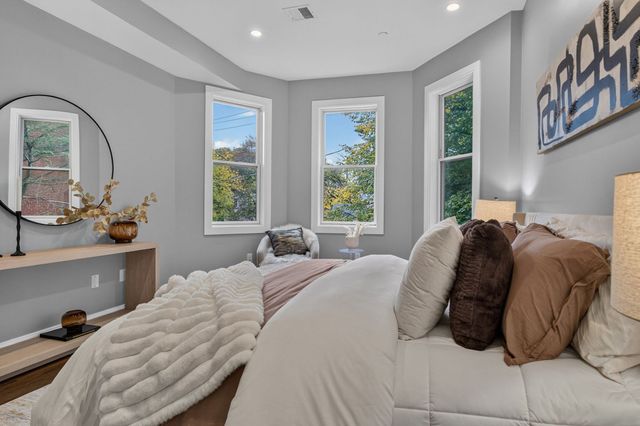7 Langford Park 2, Boston, MA 02119