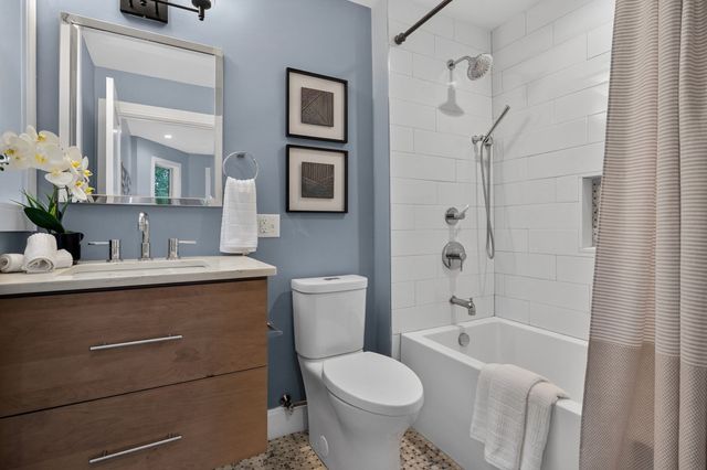 7 Langford Park 2, Boston, MA 02119