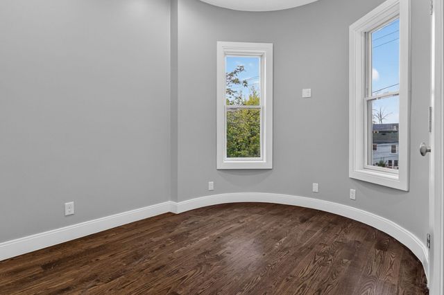 7 Langford Park 2, Boston, MA 02119