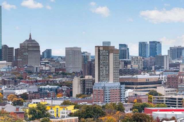 7 Langford Park 2, Boston, MA 02119