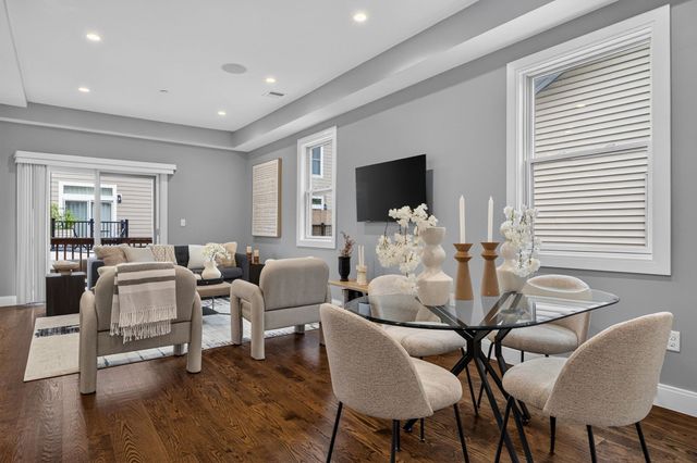 7 Langford Park 2, Boston, MA 02119