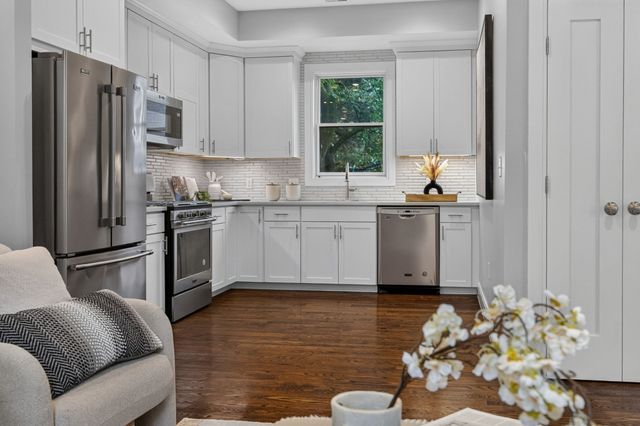 7 Langford Park 2, Boston, MA 02119