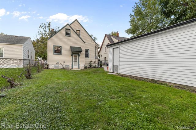 3416 20th Street, Wyandotte, MI 48192