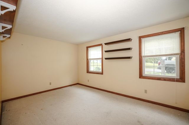 14 Oak Drive, Belmont, NH 03220