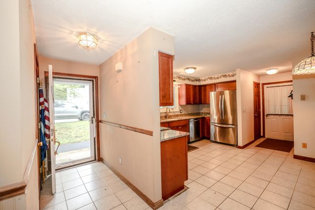 14 Oak Drive, Belmont, NH 03220