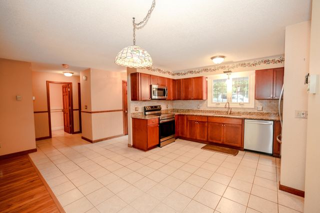 14 Oak Drive, Belmont, NH 03220
