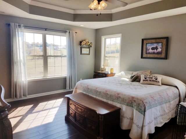 1631A Rock Bridge Rd, Bethpage, TN 37022