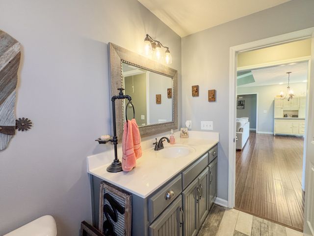 1631A Rock Bridge Rd, Bethpage, TN 37022