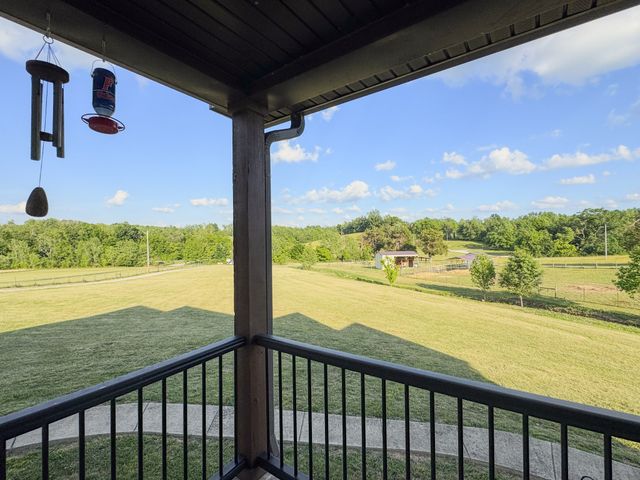 1631A Rock Bridge Rd, Bethpage, TN 37022