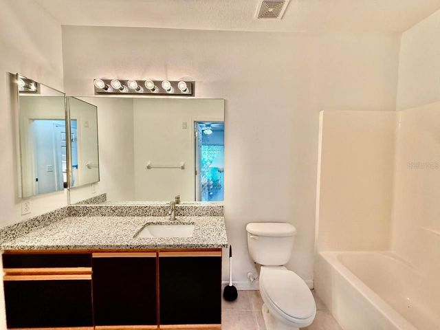 6014 PORTSDALE PLACE 202, Riverview, FL 33578