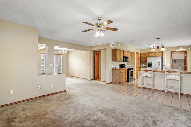 8101 SHEFFIELD Place NW, Albuquerque, NM 87120