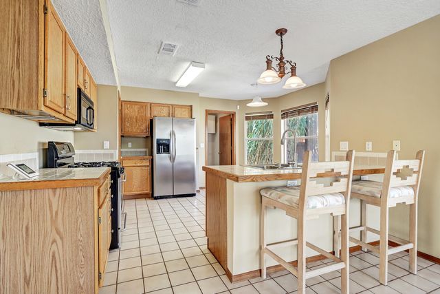 8101 SHEFFIELD Place NW, Albuquerque, NM 87120