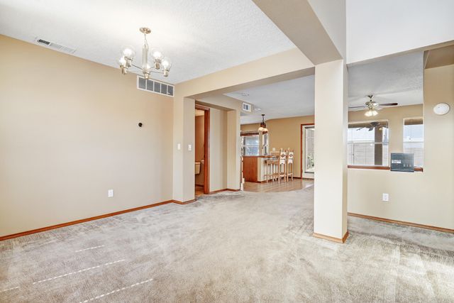 8101 SHEFFIELD Place NW, Albuquerque, NM 87120