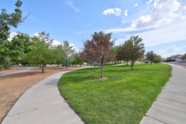 8101 SHEFFIELD Place NW, Albuquerque, NM 87120