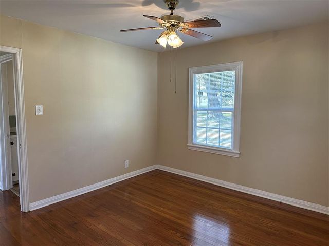 4006 Center Street, Lake Charles, LA 70607