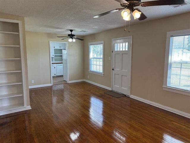 4006 Center Street, Lake Charles, LA 70607
