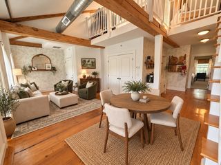 6 Union St 3, Salem, MA 01970
