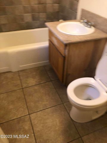 3830 E 2nd St Unit 4, Tucson, AZ 85716