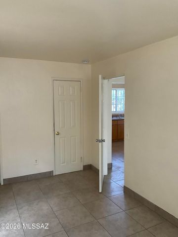 3830 E 2nd St Unit 4, Tucson, AZ 85716