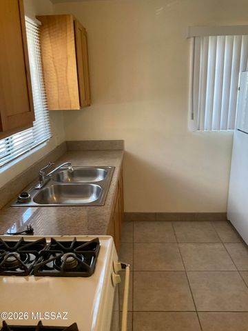 3830 E 2nd St Unit 4, Tucson, AZ 85716