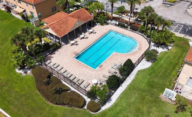 5274 PARADISE CAY CIRCLE, Kissimmee, FL 34746