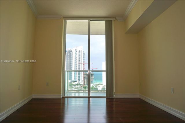 200 Sunny Isles Boulevard 21801, Sunny Isles Beach, FL 33160