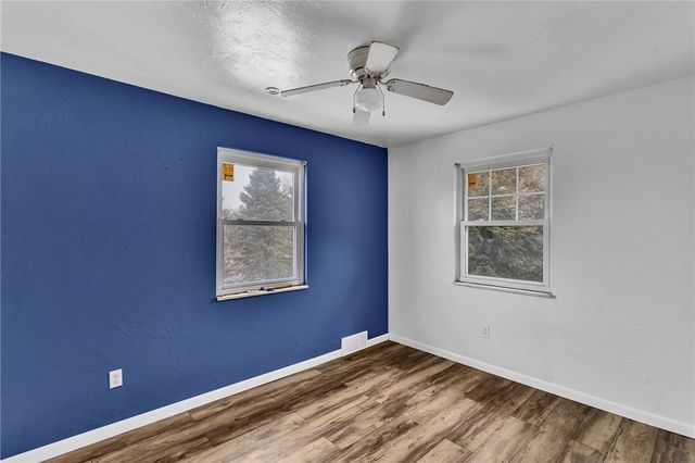 240 Wilkins Ave, E Pittsburgh, PA 15112