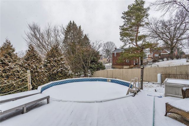 240 Wilkins Ave, E Pittsburgh, PA 15112