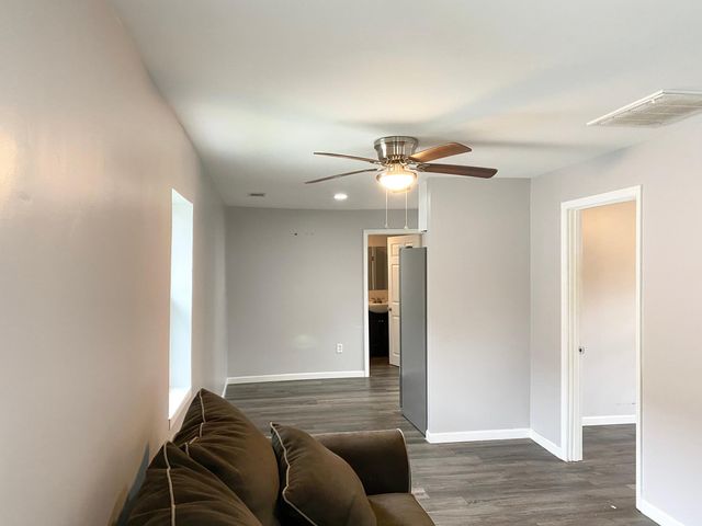 1125 Armstrong Avenue, Charleston, SC 29407