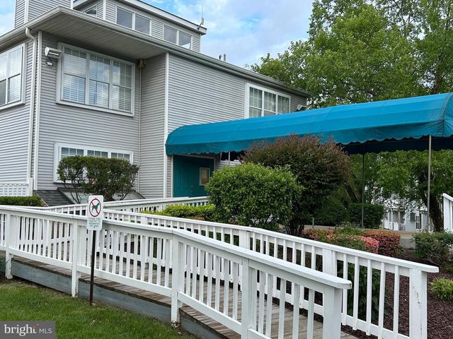 2809 WATERS EDGE DR #260, Newark, DE 19702