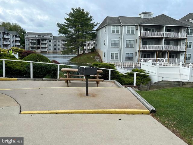 2809 WATERS EDGE DR #260, Newark, DE 19702