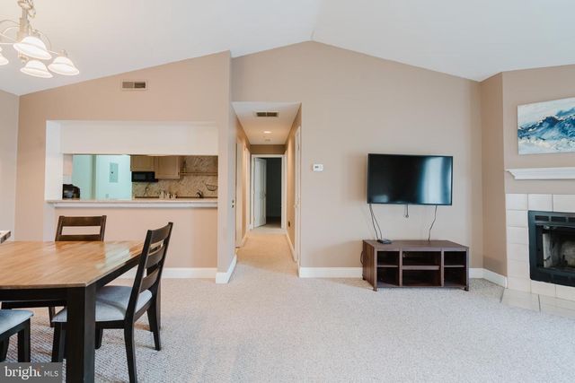 2809 WATERS EDGE DR #260, Newark, DE 19702
