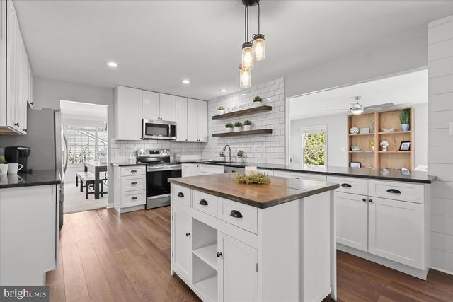 303 BRIDLEWREATH WAY, Mount Airy, MD 21771