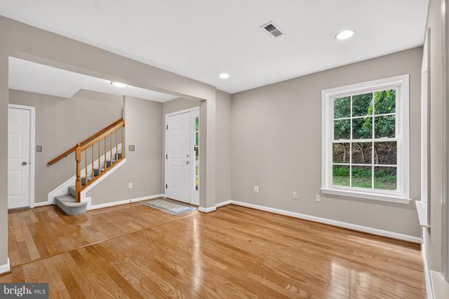 47740 WARWICKSHIRE TER, Sterling, VA 20165