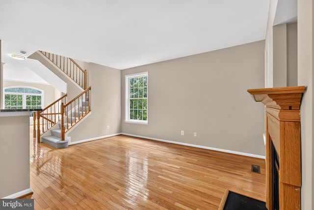 47740 WARWICKSHIRE TER, Sterling, VA 20165