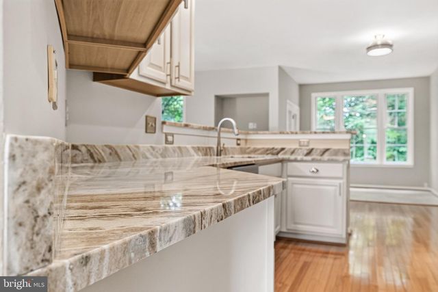 47740 WARWICKSHIRE TER, Sterling, VA 20165