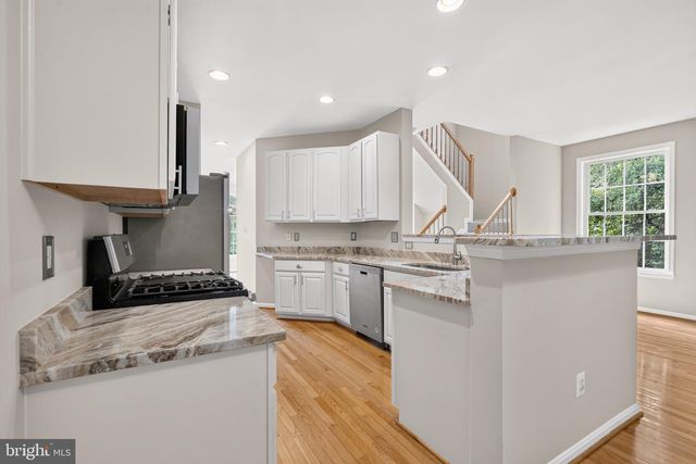 47740 WARWICKSHIRE TER, Sterling, VA 20165