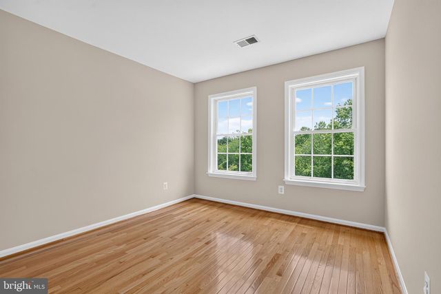 47740 WARWICKSHIRE TER, Sterling, VA 20165