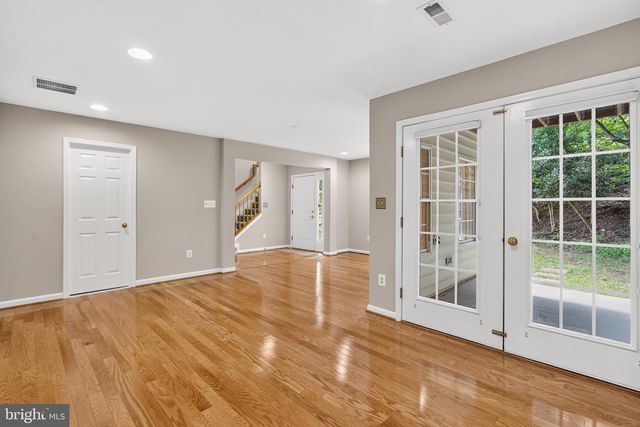47740 WARWICKSHIRE TER, Sterling, VA 20165