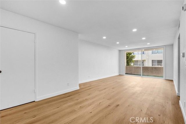 5429 Newcastle 215, Encino (los Angeles), CA 91316